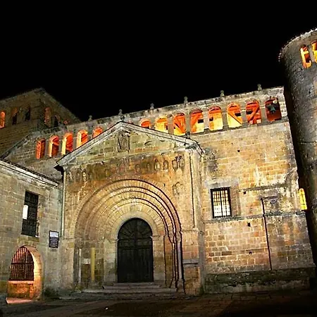 Museo Infantes 3* Santillana del Mar