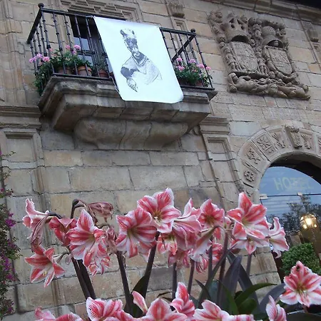 Hotel Museo Infantes 3*