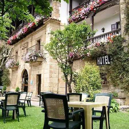 Hotel Museo Infantes 3*